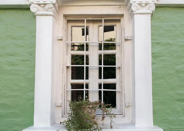 Guest house Noya, 18th Century Heritage