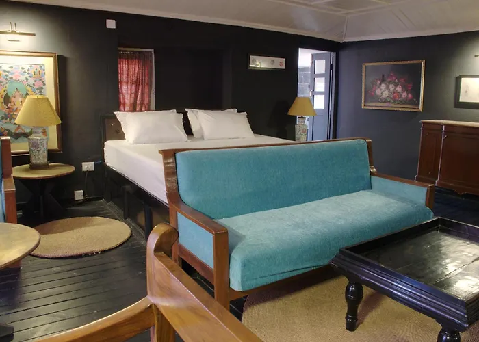 Noya, 18th Century Heritage Guest house *